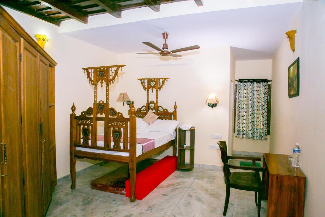 Trium Heritage Villa Chengannur Buitenkant foto