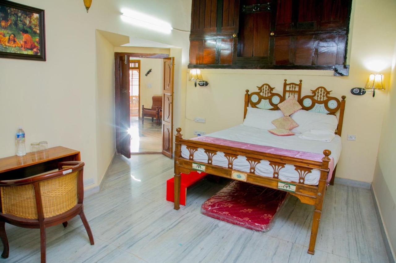 Trium Heritage Villa Chengannur Buitenkant foto